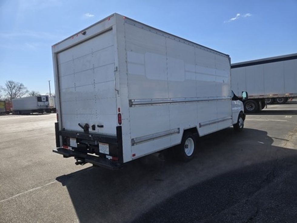 Light Duty Box Truck-Light and Medium Duty Trucks-GMC-2019-Savana G33903-New Castle-DE-103,942\n\t\tmiles-$ 29,250 - Image 13