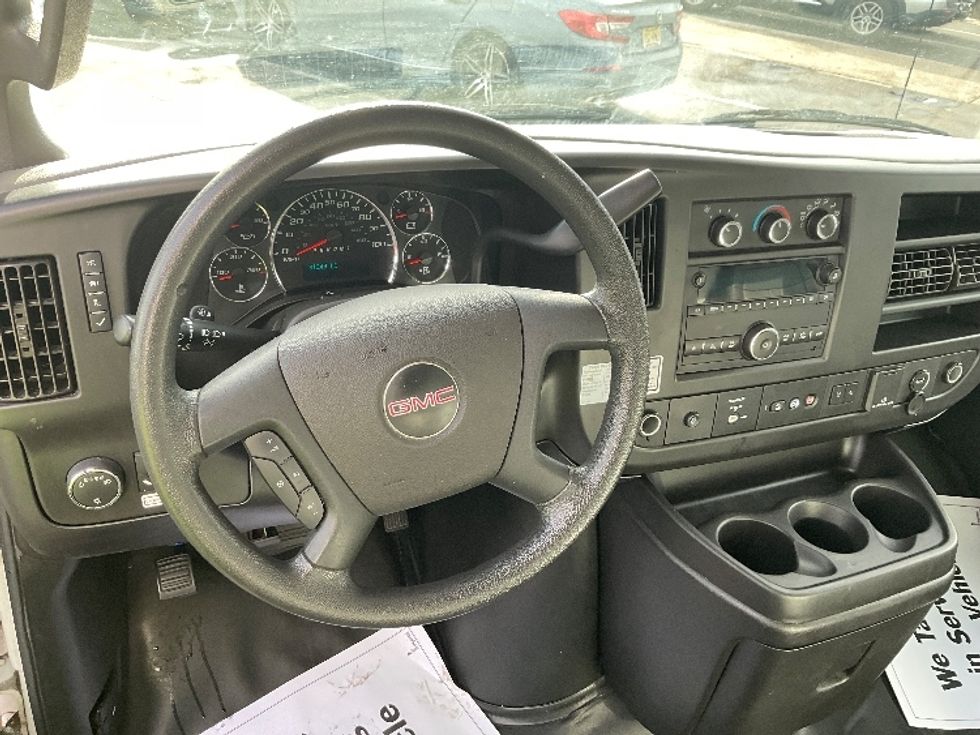 Light Duty Box Truck-Light and Medium Duty Trucks-GMC-2019-Savana G33903-New Castle-DE-103,942\n\t\tmiles-$ 29,250 - Image 17