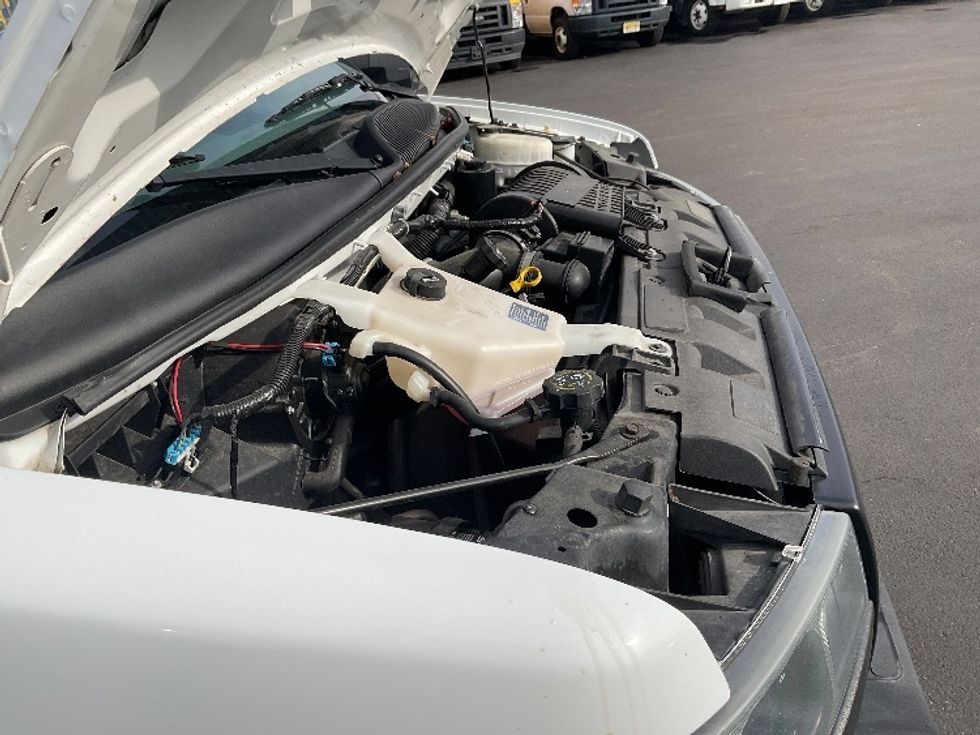 Light Duty Box Truck-Light and Medium Duty Trucks-GMC-2019-Savana G33903-New Castle-DE-103,942\n\t\tmiles-$ 29,250 - Image 21