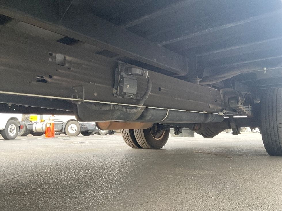 Light Duty Box Truck-Light and Medium Duty Trucks-GMC-2019-Savana G33903-New Castle-DE-103,942\n\t\tmiles-$ 29,250 - Image 5