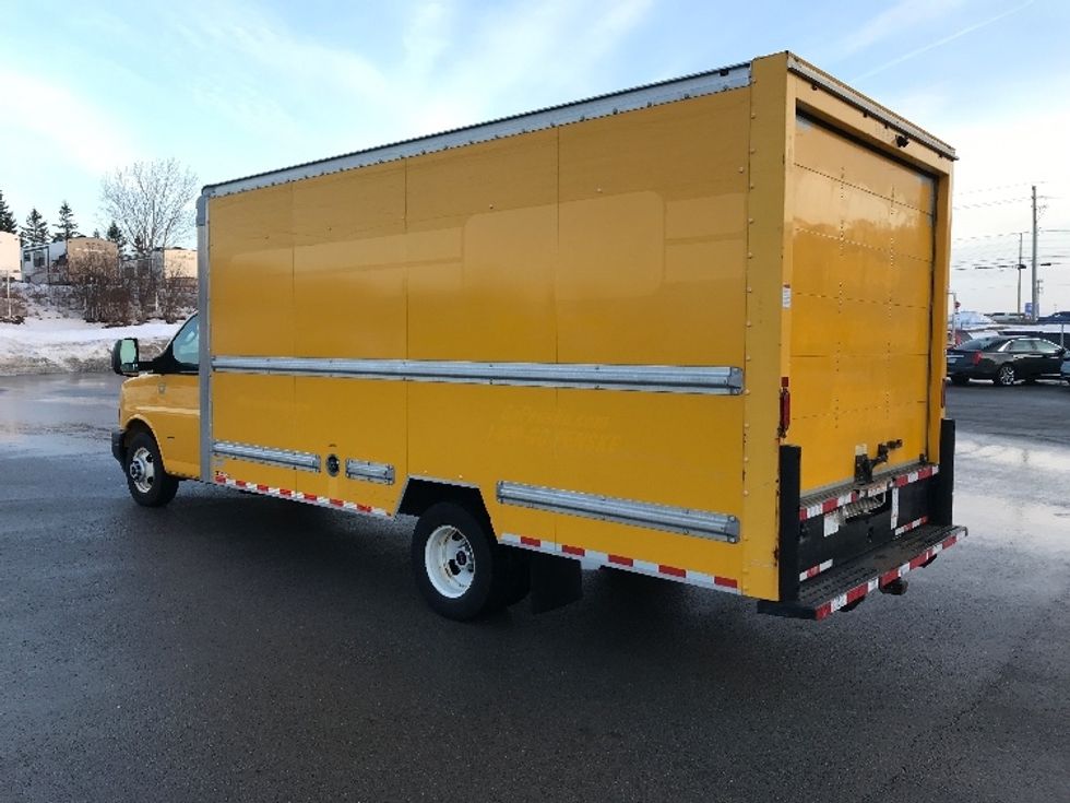Light Duty Box Truck-Light and Medium Duty Trucks-GMC-2019-Savana G33903-Oshawa-ON-174,010\n\t\tkm-$ 29,750 - Image 6