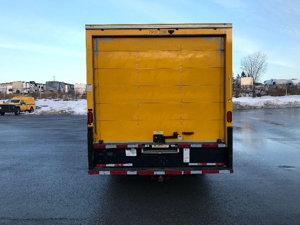 Light Duty Box Truck-Light and Medium Duty Trucks-GMC-2019-Savana G33903-Oshawa-ON-174,010\n\t\tkm-$ 29,750 - Image 7