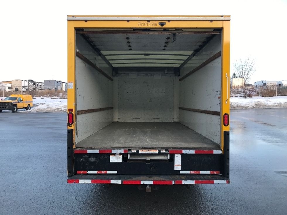 Light Duty Box Truck-Light and Medium Duty Trucks-GMC-2019-Savana G33903-Oshawa-ON-174,010\n\t\tkm-$ 29,750 - Image 8