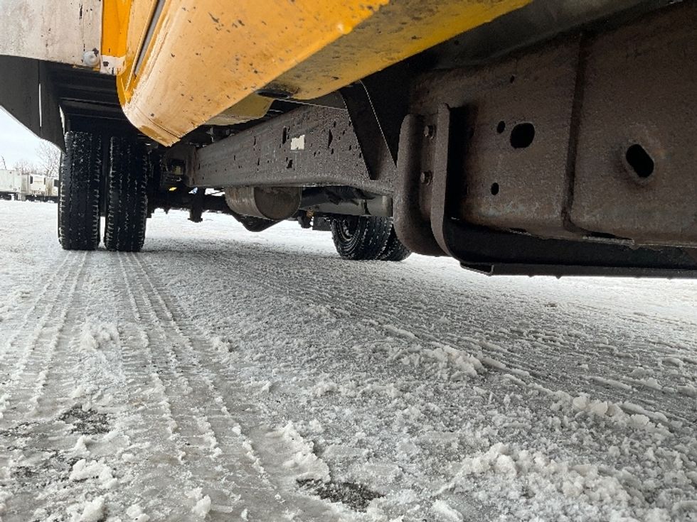 Light Duty Box Truck-Light and Medium Duty Trucks-GMC-2019-Savana G33903-Ottawa-ON-162,242\n\t\tkm-$ 30,750 - Image 13