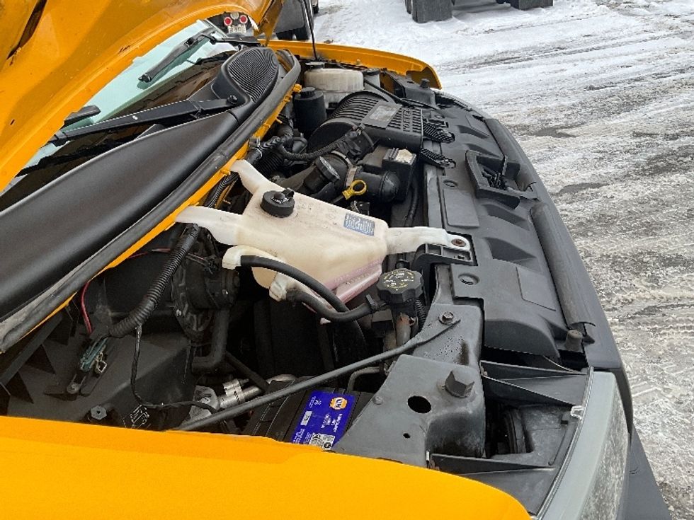 Light Duty Box Truck-Light and Medium Duty Trucks-GMC-2019-Savana G33903-Ottawa-ON-162,242\n\t\tkm-$ 30,750 - Image 22