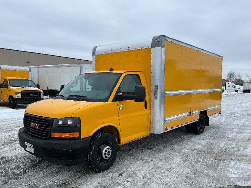 Light Duty Box Truck-Light and Medium Duty Trucks-GMC-2019-Savana G33903-Ottawa-ON-162,242\n\t\tkm-$ 30,750 - Image 3