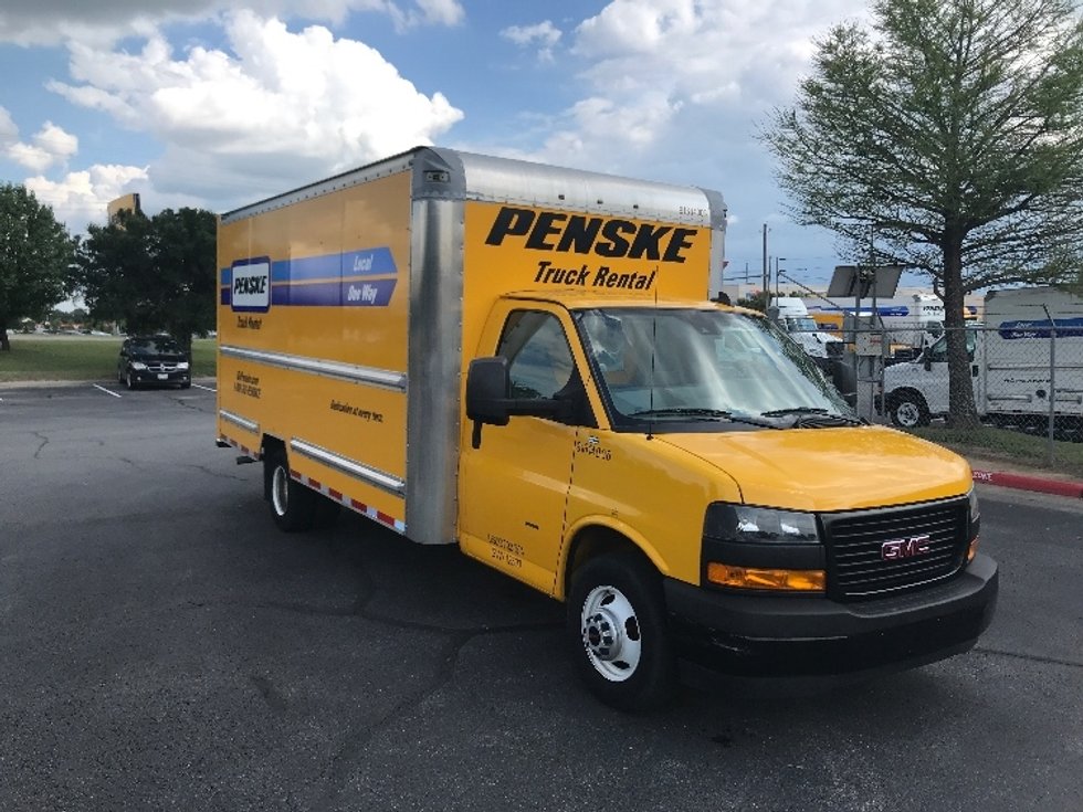 Used GMC Light Duty Box Trucks for Sale in TX Penske Used Trucks