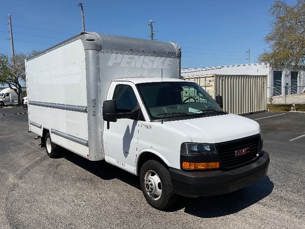 Light Duty Box Truck-Light and Medium Duty Trucks-GMC-2019-Savana G33903-Saint Petersburg-FL-93,655\n\t\tmiles-$ 28,500 - Image 1