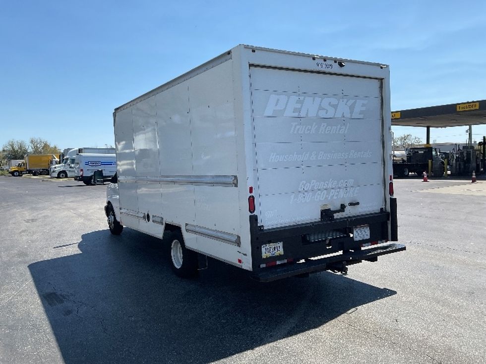Light Duty Box Truck-Light and Medium Duty Trucks-GMC-2019-Savana G33903-Saint Petersburg-FL-93,655\n\t\tmiles-$ 28,500 - Image 5