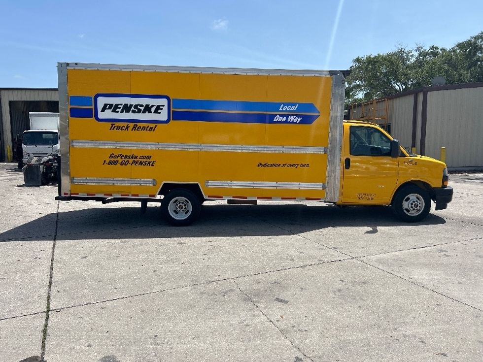 Light Duty Box Truck-Light and Medium Duty Trucks-GMC-2019-Savana G33903-Sarasota-FL-121,709\n\t\tmiles-$ 20,750 - Image 15