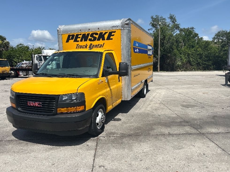 Light Duty Box Truck-Light and Medium Duty Trucks-GMC-2019-Savana G33903-Sarasota-FL-121,709\n\t\tmiles-$ 20,750 - Image 3