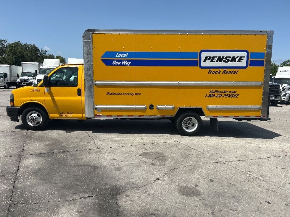 Light Duty Box Truck-Light and Medium Duty Trucks-GMC-2019-Savana G33903-Sarasota-FL-121,709\n\t\tmiles-$ 20,750 - Image 4