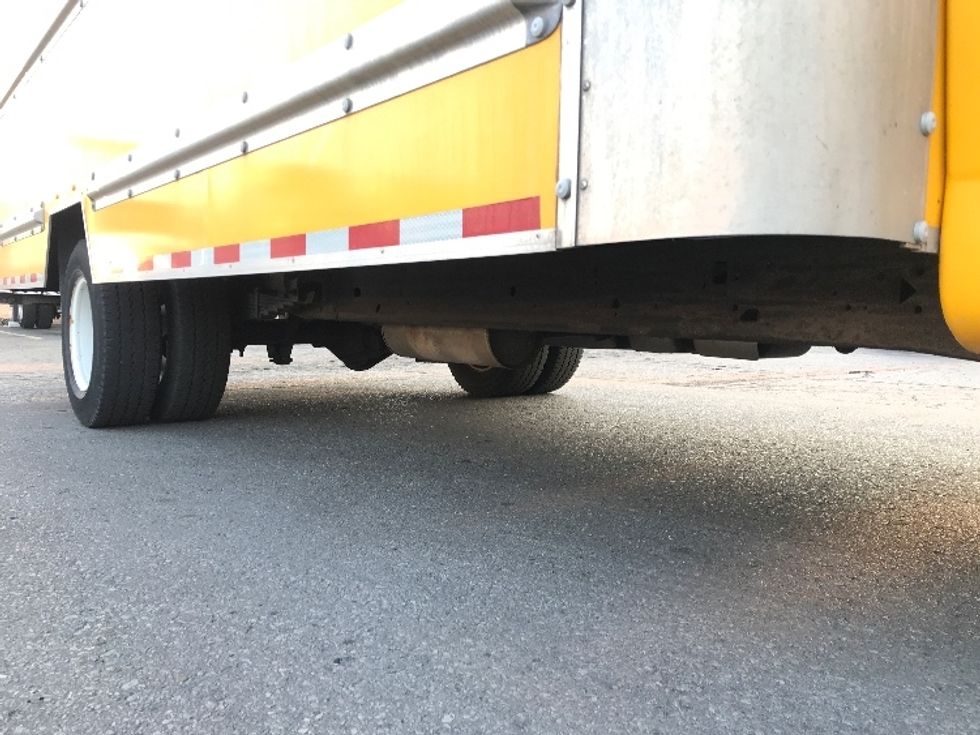 Light Duty Box Truck-Light and Medium Duty Trucks-GMC-2019-Savana G33903-Scarborough-ON-196,480\n\t\tkm-$ 25,000 - Image 14