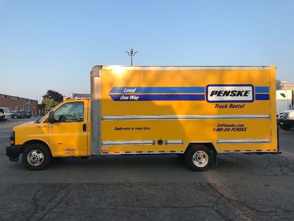 Light Duty Box Truck-Light and Medium Duty Trucks-GMC-2019-Savana G33903-Scarborough-ON-196,480\n\t\tkm-$ 25,000 - Image 4