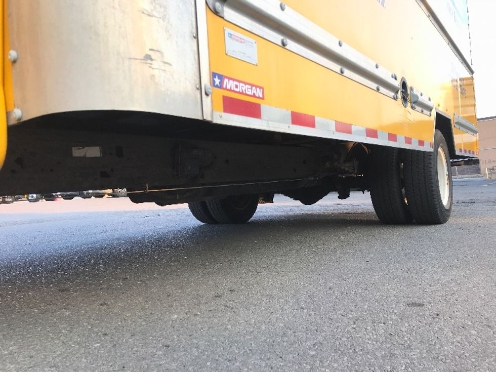 Light Duty Box Truck-Light and Medium Duty Trucks-GMC-2019-Savana G33903-Scarborough-ON-196,480\n\t\tkm-$ 25,000 - Image 5