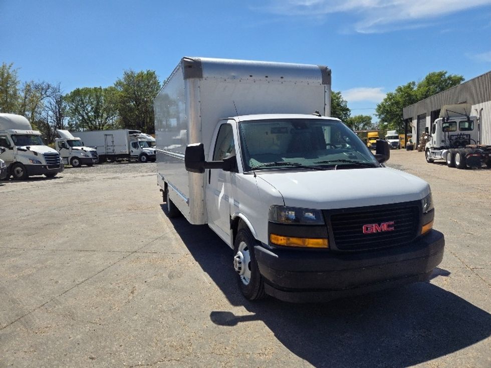 2019 GMC Savana G33903 Light Duty Box Truck