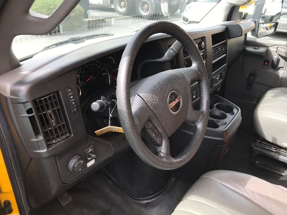 Light Duty Box Truck-Light and Medium Duty Trucks-GMC-2019-Savana G33903-Spokane Valley-WA-81,293\n\t\tmiles-$ 26,500 - Image 16