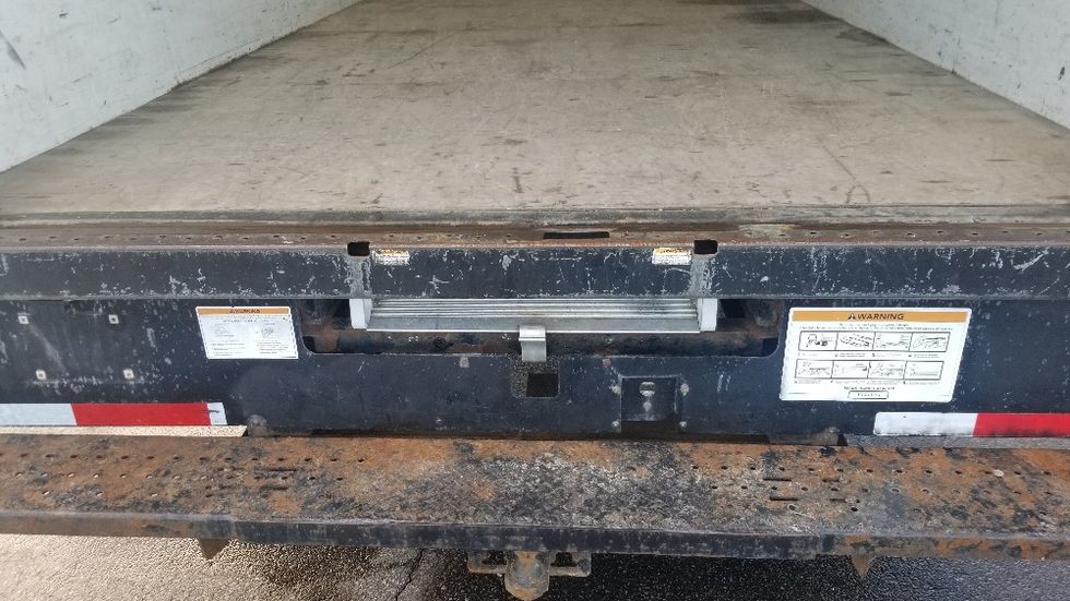 Light Duty Box Truck-Light and Medium Duty Trucks-GMC-2019-Savana G33903-Toronto-ON-183,391\n\t\tkm-$ 33,000 - Image 10