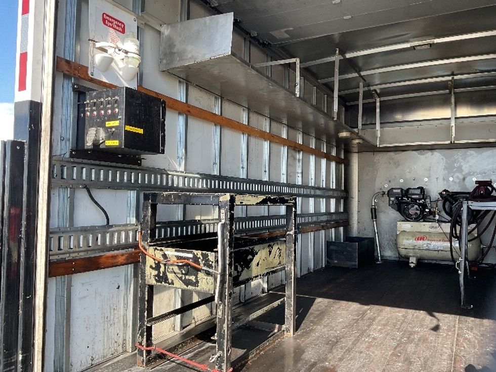 Light Duty Box Truck-Light and Medium Duty Trucks-GMC-2019-Savana G33903-Torrance-CA-44,488\n\t\tmiles-$ 31,500 - Image 11