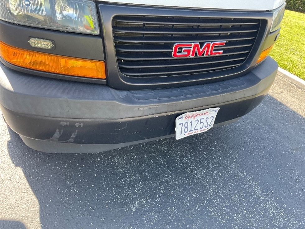 Light Duty Box Truck-Light and Medium Duty Trucks-GMC-2019-Savana G33903-Torrance-CA-44,488\n\t\tmiles-$ 31,500 - Image 28