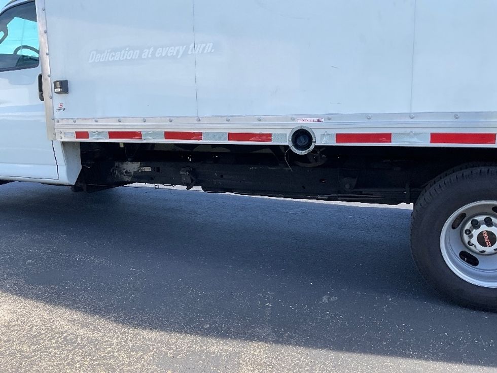 Light Duty Box Truck-Light and Medium Duty Trucks-GMC-2019-Savana G33903-Torrance-CA-44,488\n\t\tmiles-$ 31,500 - Image 6