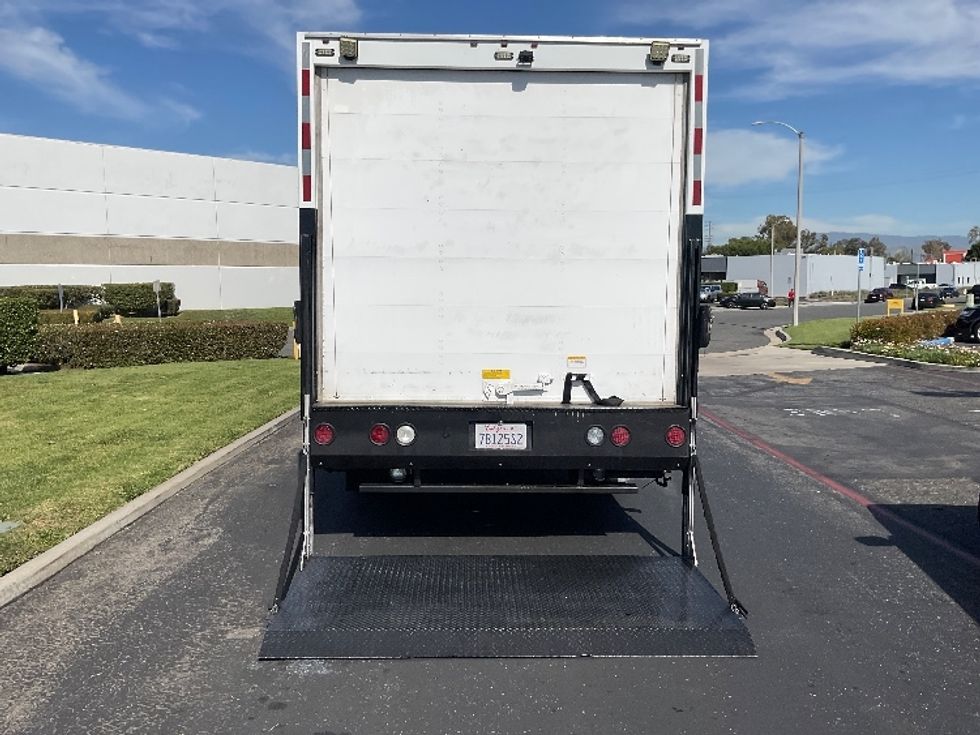 Light Duty Box Truck-Light and Medium Duty Trucks-GMC-2019-Savana G33903-Torrance-CA-44,488\n\t\tmiles-$ 31,500 - Image 9
