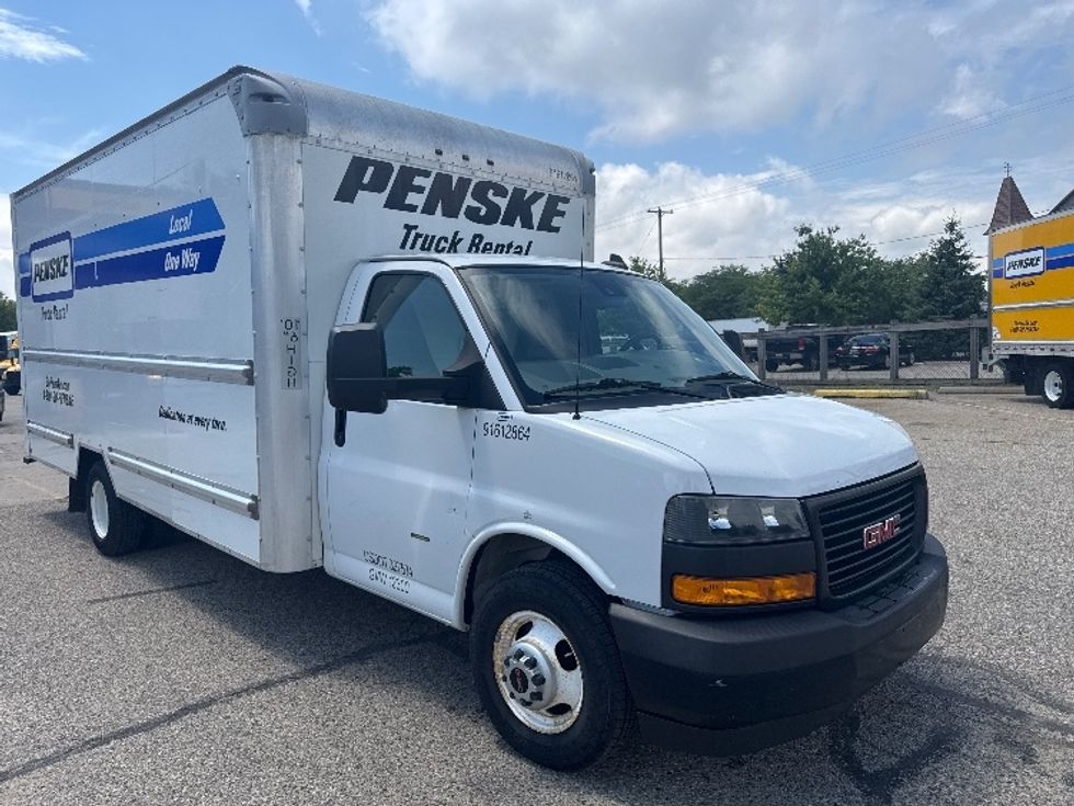 Light Duty Box Truck-Light and Medium Duty Trucks-GMC-2019-Savana G33903-Traverse City-MI-80,785\n\t\tmiles-$ 27,500 - Image 1