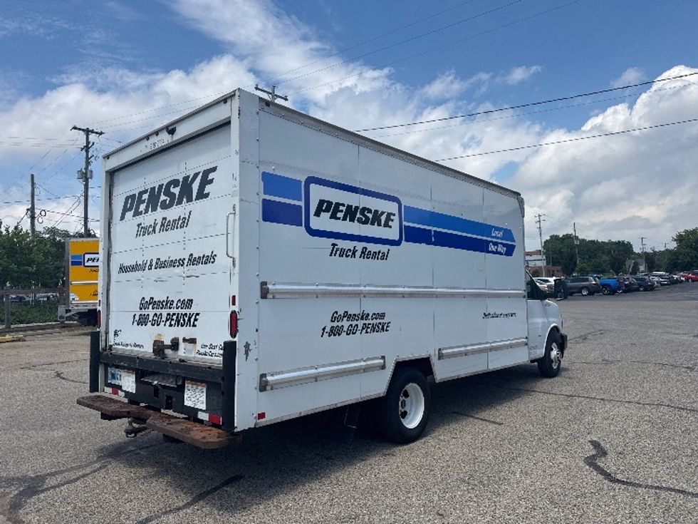 Light Duty Box Truck-Light and Medium Duty Trucks-GMC-2019-Savana G33903-Traverse City-MI-80,785\n\t\tmiles-$ 27,500 - Image 10