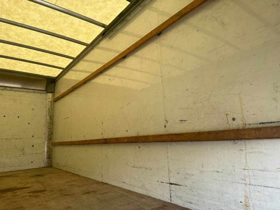 Light Duty Box Truck-Light and Medium Duty Trucks-GMC-2019-Savana G33903-Traverse City-MI-80,785\n\t\tmiles-$ 27,500 - Image 9