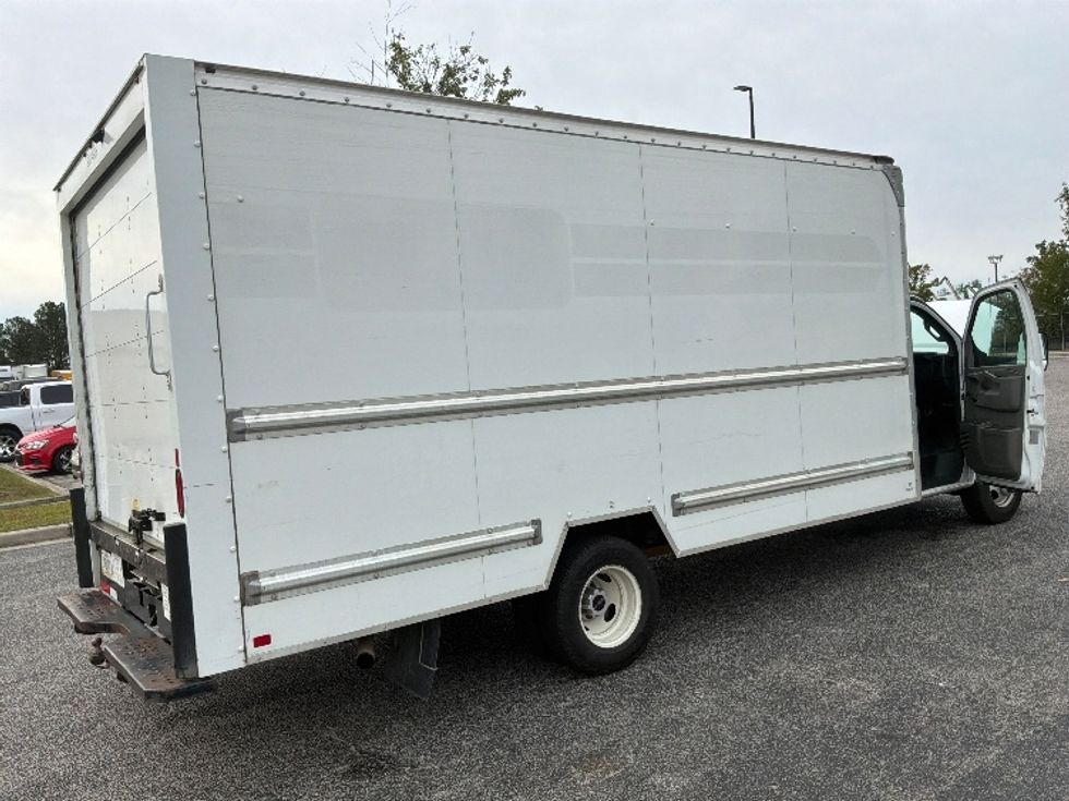 Light Duty Box Truck-Light and Medium Duty Trucks-GMC-2019-Savana G33903-West Columbia-SC-83,626\n\t\tmiles-$ 28,750 - Image 26