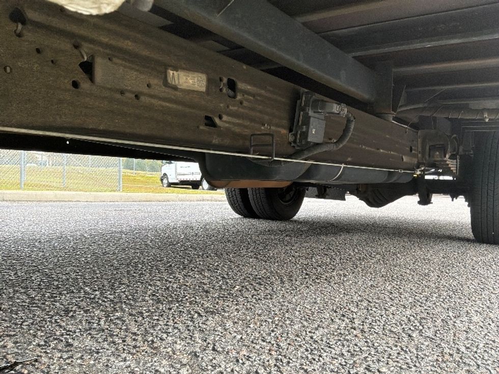 Light Duty Box Truck-Light and Medium Duty Trucks-GMC-2019-Savana G33903-West Columbia-SC-83,626\n\t\tmiles-$ 28,750 - Image 5
