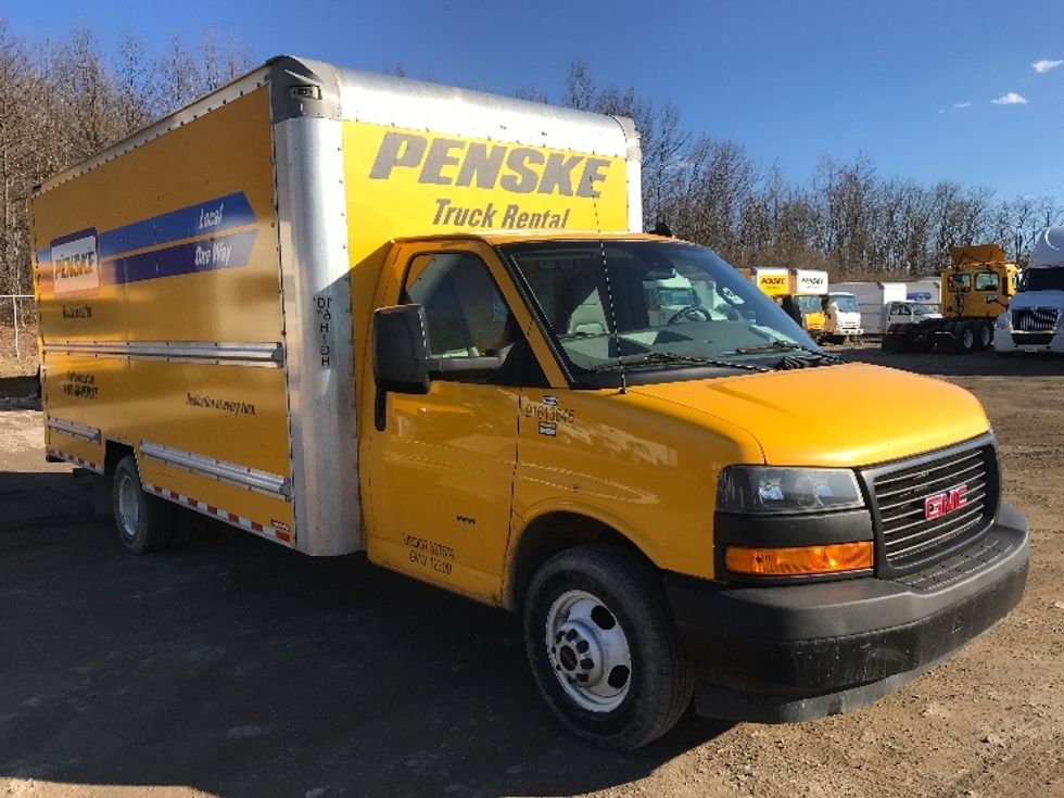 Used Light Duty Box Trucks for Sale in OH Penske Used Trucks