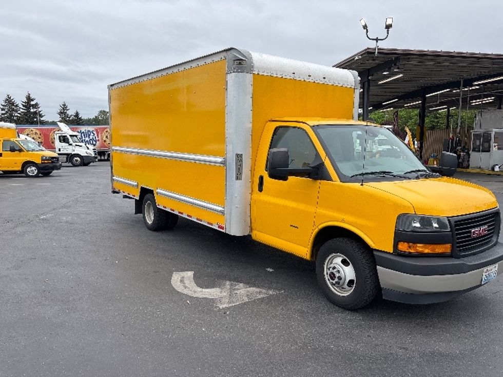 Light Duty Box Truck-Light and Medium Duty Trucks-GMC-2019-Savana SAVANA-Kent-WA-169,933\n\t\tmiles-$ 13,500 - Image 1