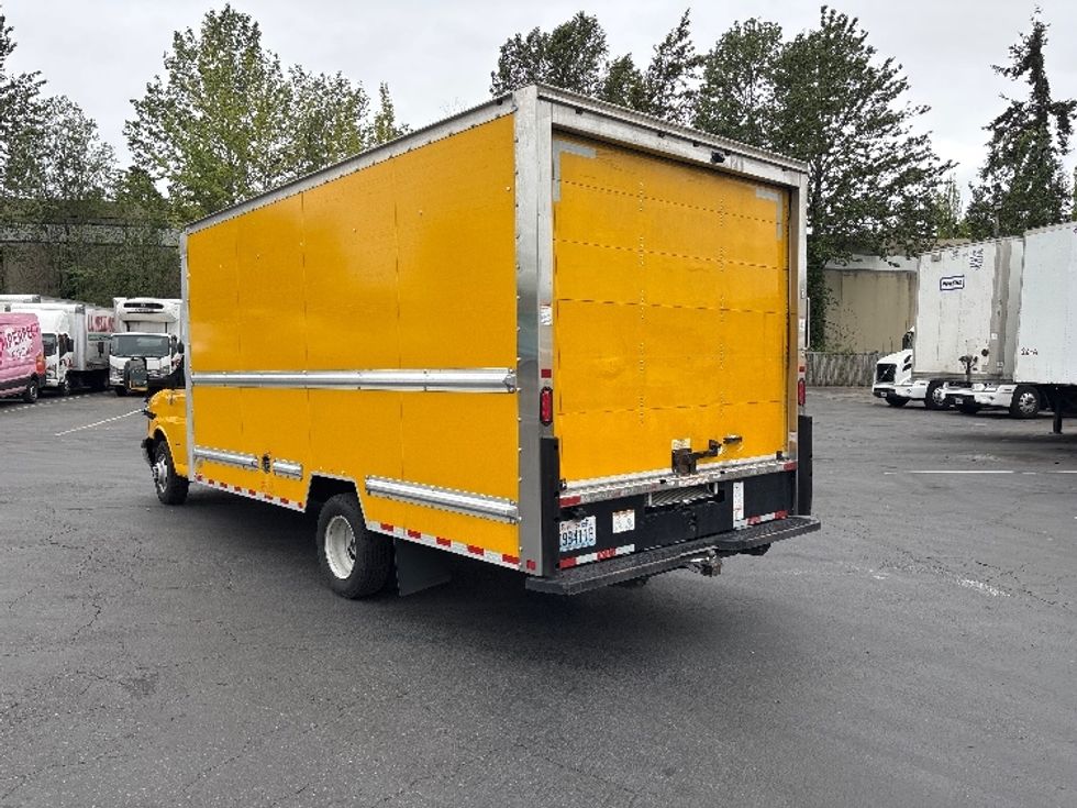 Light Duty Box Truck-Light and Medium Duty Trucks-GMC-2019-Savana SAVANA-Kent-WA-169,933\n\t\tmiles-$ 13,500 - Image 6