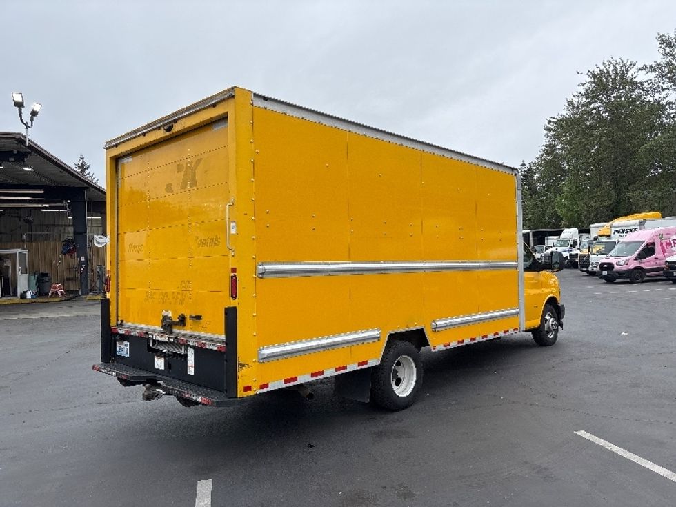 Light Duty Box Truck-Light and Medium Duty Trucks-GMC-2019-Savana SAVANA-Kent-WA-207,095\n\t\tmiles-$ 22,000 - Image 13