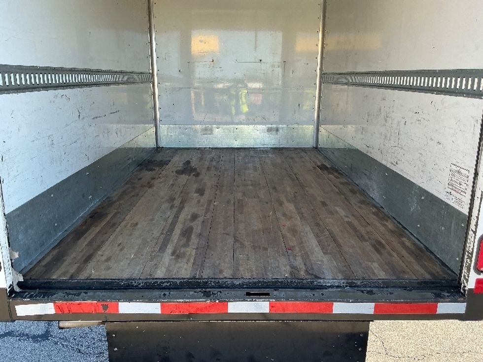 Light Duty Box Truck-Light and Medium Duty Trucks-GMC-2020-G33503-Elkhart-IN-63,138\n\t\tmiles-$ 26,500 - Image 9