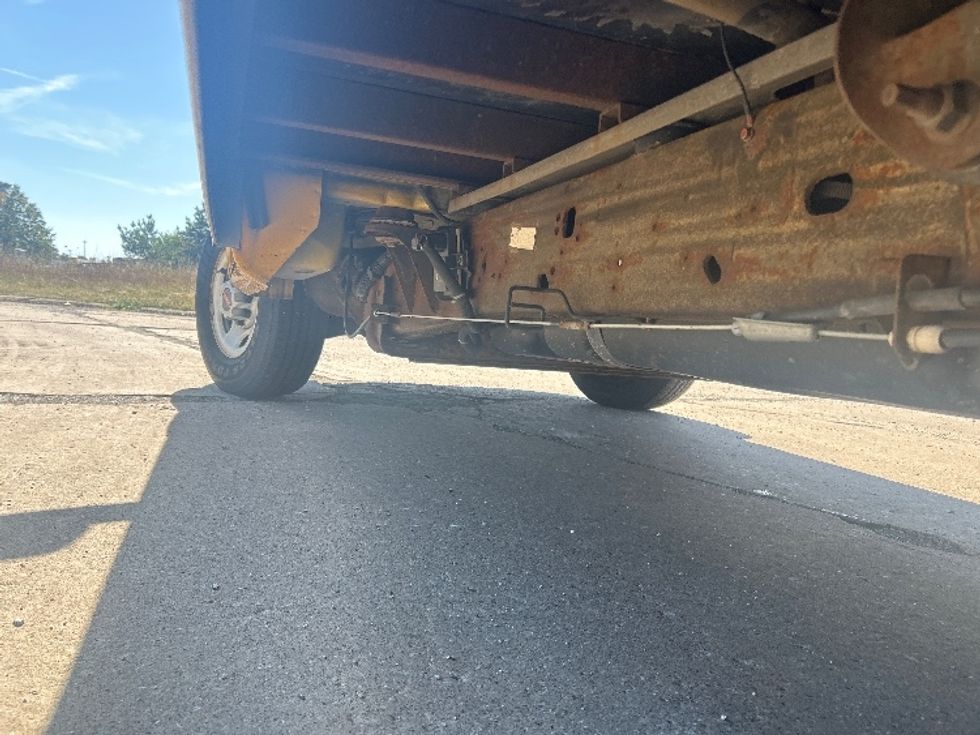 Light Duty Box Truck-Light and Medium Duty Trucks-GMC-2020-Savana G33503-Bowling Green-KY-98,214\n\t\tmiles-$ 24,500 - Image 5