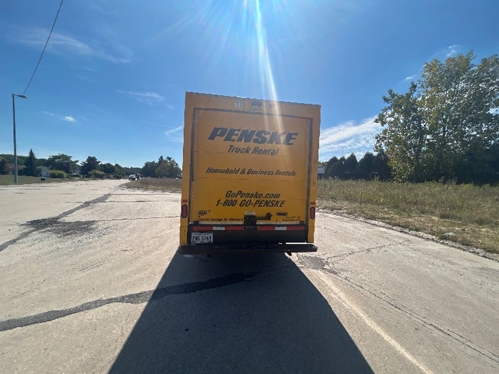 Light Duty Box Truck-Light and Medium Duty Trucks-GMC-2020-Savana G33503-Bowling Green-KY-98,214\n\t\tmiles-$ 24,500 - Image 7