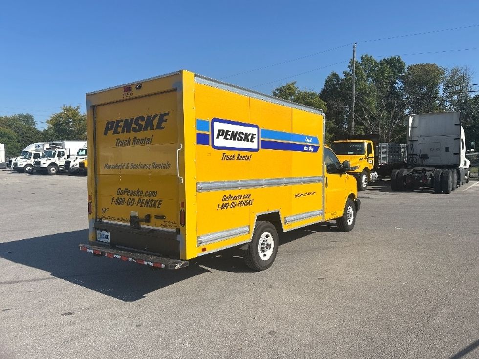 Light Duty Box Truck-Light and Medium Duty Trucks-GMC-2020-Savana G33503-Louisville-KY-89,620\n\t\tmiles-$ 25,250 - Image 13