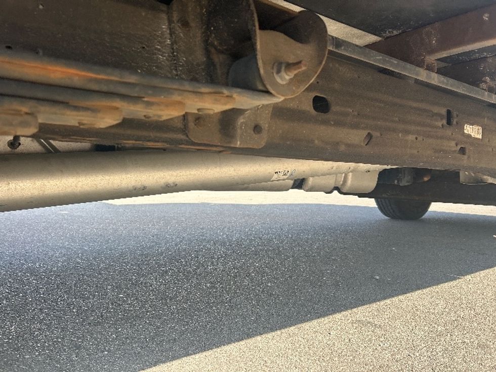 Light Duty Box Truck-Light and Medium Duty Trucks-GMC-2020-Savana G33503-Louisville-KY-89,620\n\t\tmiles-$ 25,250 - Image 14