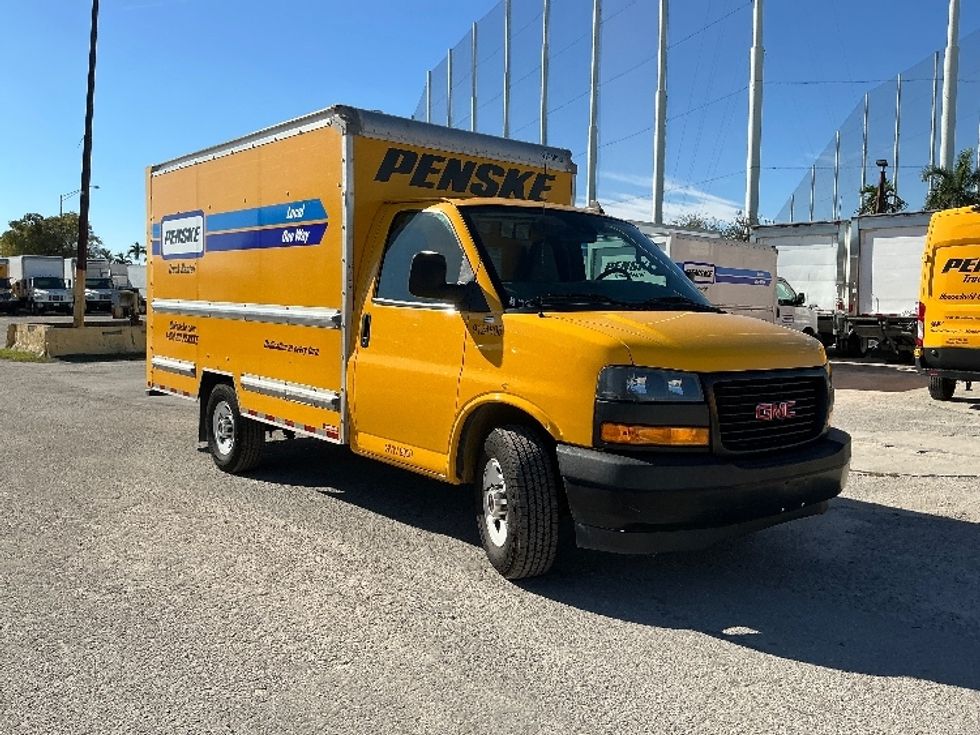 Light Duty Box Truck-Light and Medium Duty Trucks-GMC-2020-Savana G33503-Miami-FL-90,071\n\t\tmiles-$ 27,250 - Image 1