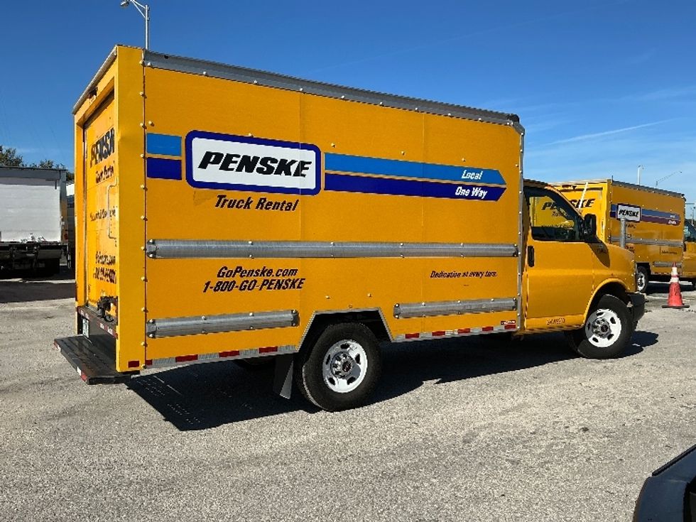 Light Duty Box Truck-Light and Medium Duty Trucks-GMC-2020-Savana G33503-Miami-FL-90,071\n\t\tmiles-$ 27,250 - Image 14