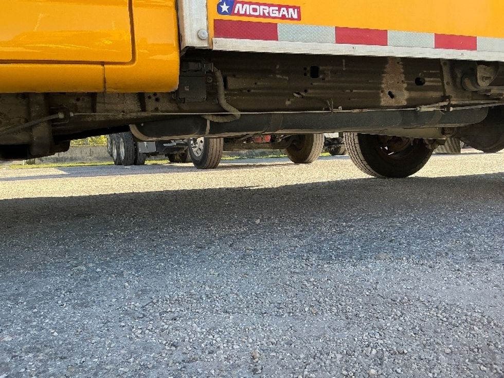 Light Duty Box Truck-Light and Medium Duty Trucks-GMC-2020-Savana G33503-Miami-FL-90,071\n\t\tmiles-$ 27,250 - Image 5