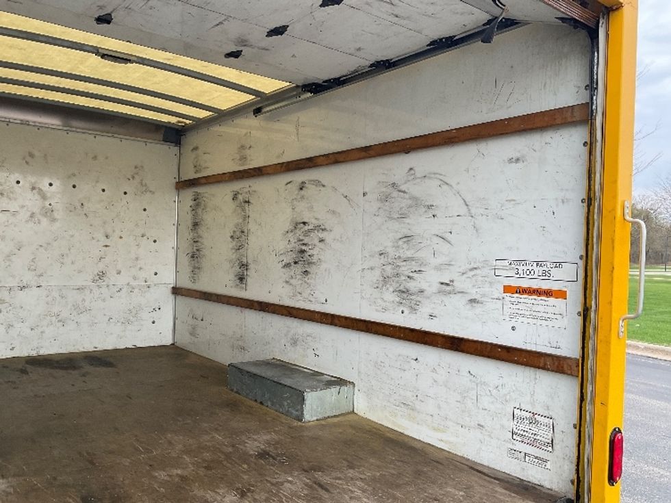 Light Duty Box Truck-Light and Medium Duty Trucks-GMC-2020-Savana G33503-Milwaukee-WI-91,249\n\t\tmiles-$ 23,750 - Image 11