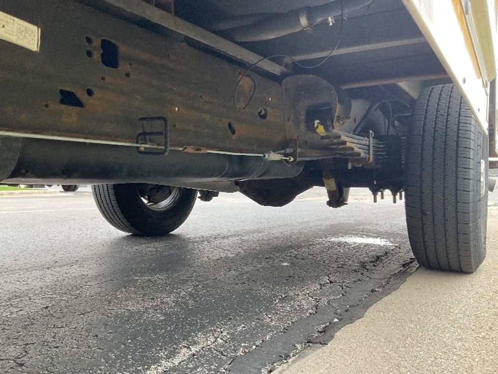 Light Duty Box Truck-Light and Medium Duty Trucks-GMC-2020-Savana G33503-Milwaukee-WI-91,249\n\t\tmiles-$ 23,750 - Image 5