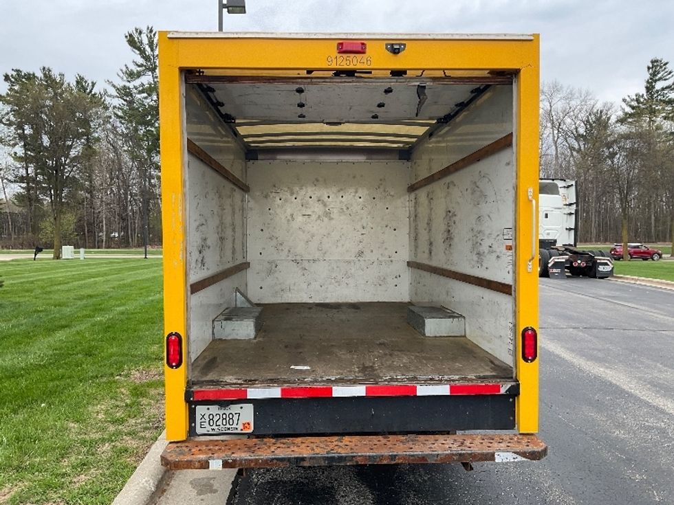 Light Duty Box Truck-Light and Medium Duty Trucks-GMC-2020-Savana G33503-Milwaukee-WI-91,249\n\t\tmiles-$ 23,750 - Image 8