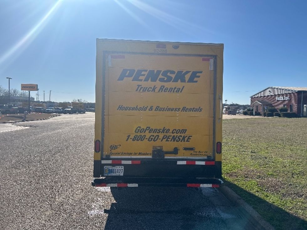 Light Duty Box Truck-Light and Medium Duty Trucks-GMC-2020-Savana G33503-Montgomery-AL-99,050\n\t\tmiles-$ 26,250 - Image 7