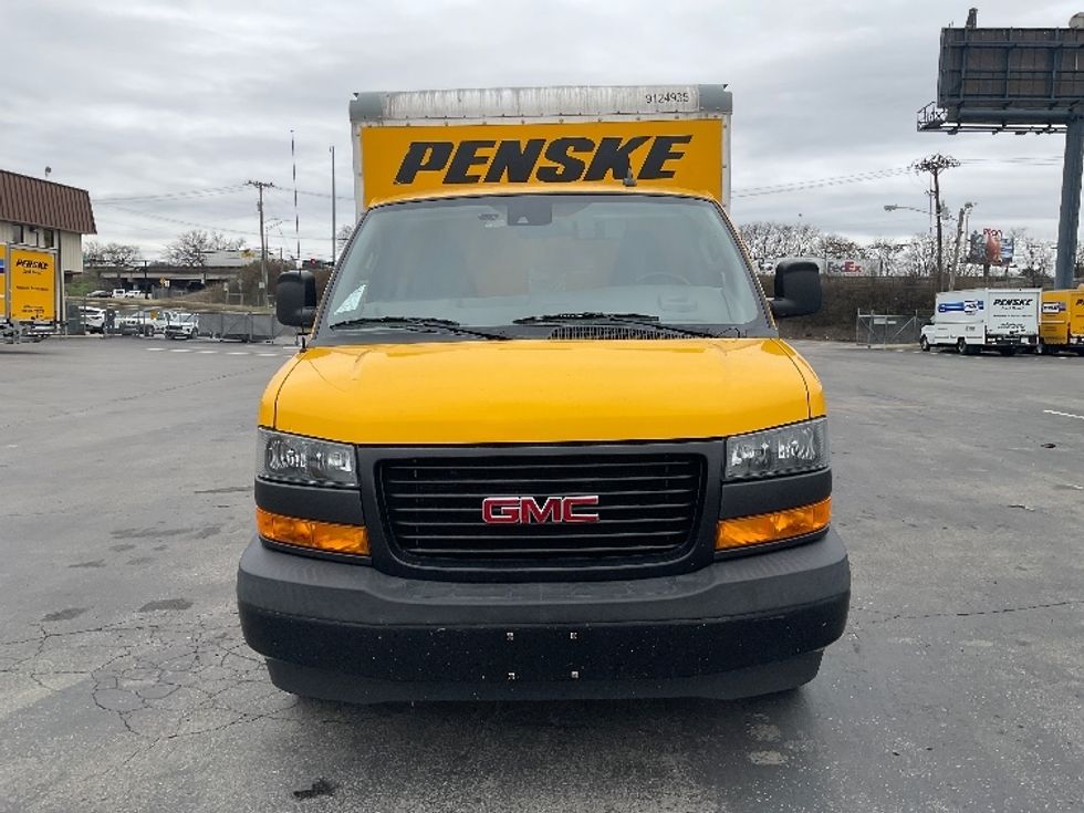 Light Duty Box Truck-Light and Medium Duty Trucks-GMC-2020-Savana G33503-Nashville (Mount Juliet)-TN-87,651\n\t\tmiles-$ 27,750 - Image 2