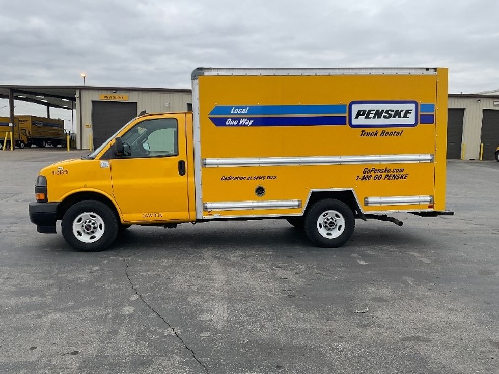 Light Duty Box Truck-Light and Medium Duty Trucks-GMC-2020-Savana G33503-Nashville (Mount Juliet)-TN-87,651\n\t\tmiles-$ 27,750 - Image 4