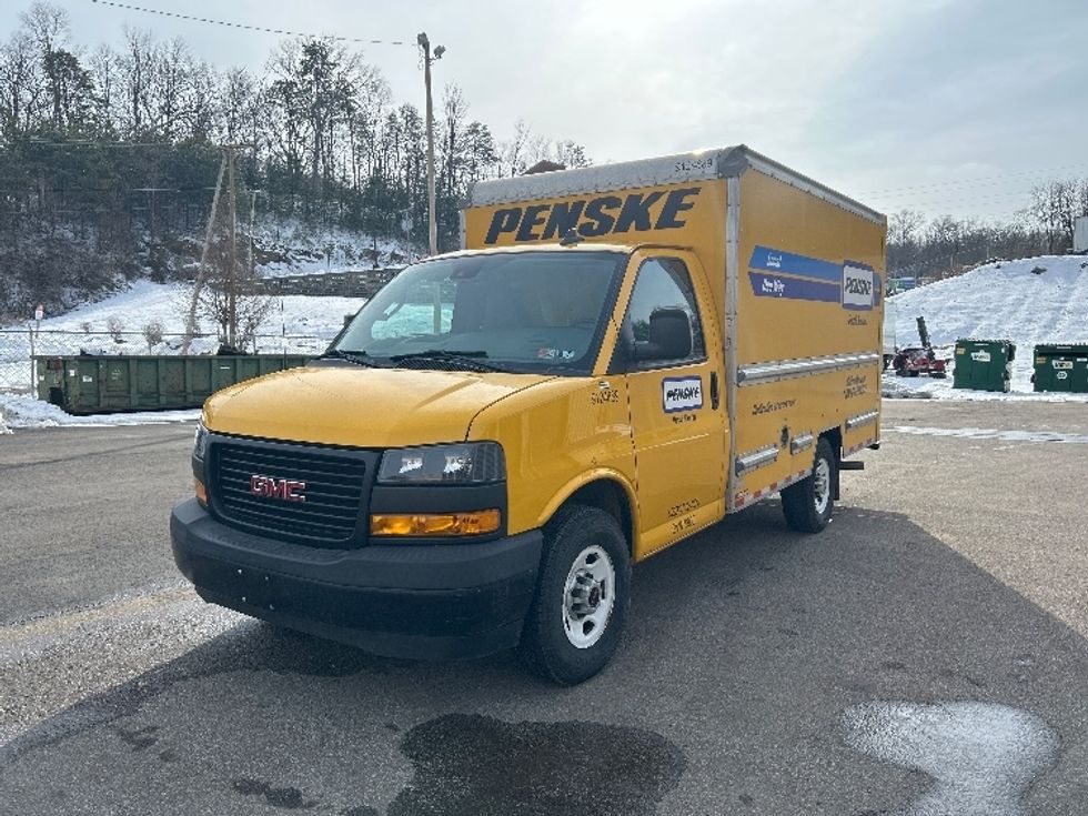 Light Duty Box Truck-Light and Medium Duty Trucks-GMC-2020-Savana G33503-Pittsburgh-PA-95,728\n\t\tmiles-$ 25,250 - Image 3
